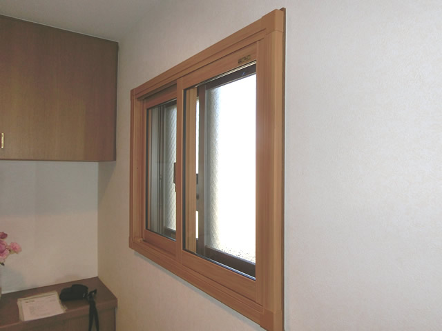 名古屋市中川区 LIXIL(トステム製)内窓インプラス 引違い窓２枚建 単板ガラス３ミリ